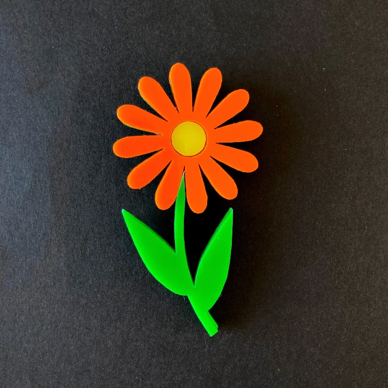 DAISY FLOWER Acrylic Brooch