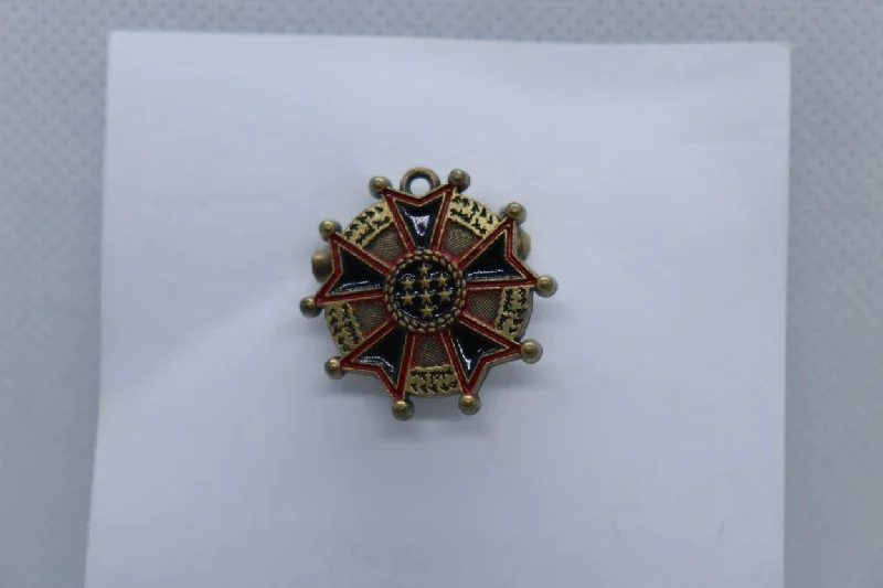 Dull Golden Badge Lapel Pin