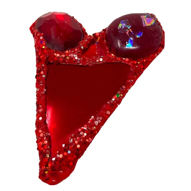 RED HEART BROOCH, 2020