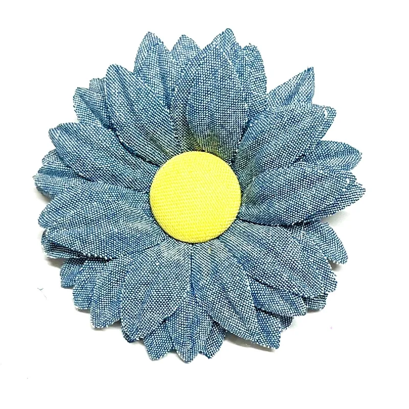 Empower Flower Pin - Daisy