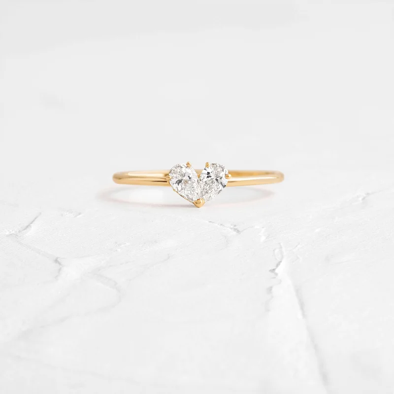 Overlap Heart Ring